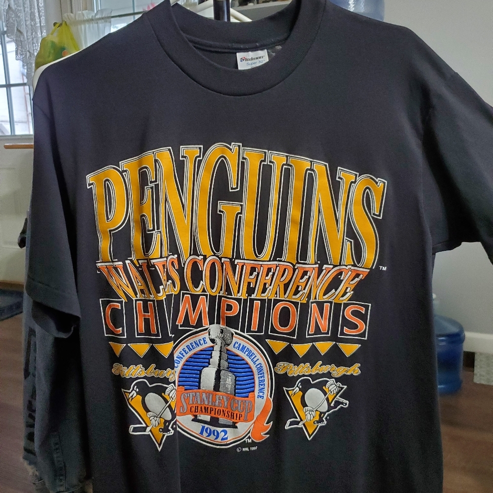 Vintage Pittsburgh Penguins Shirt